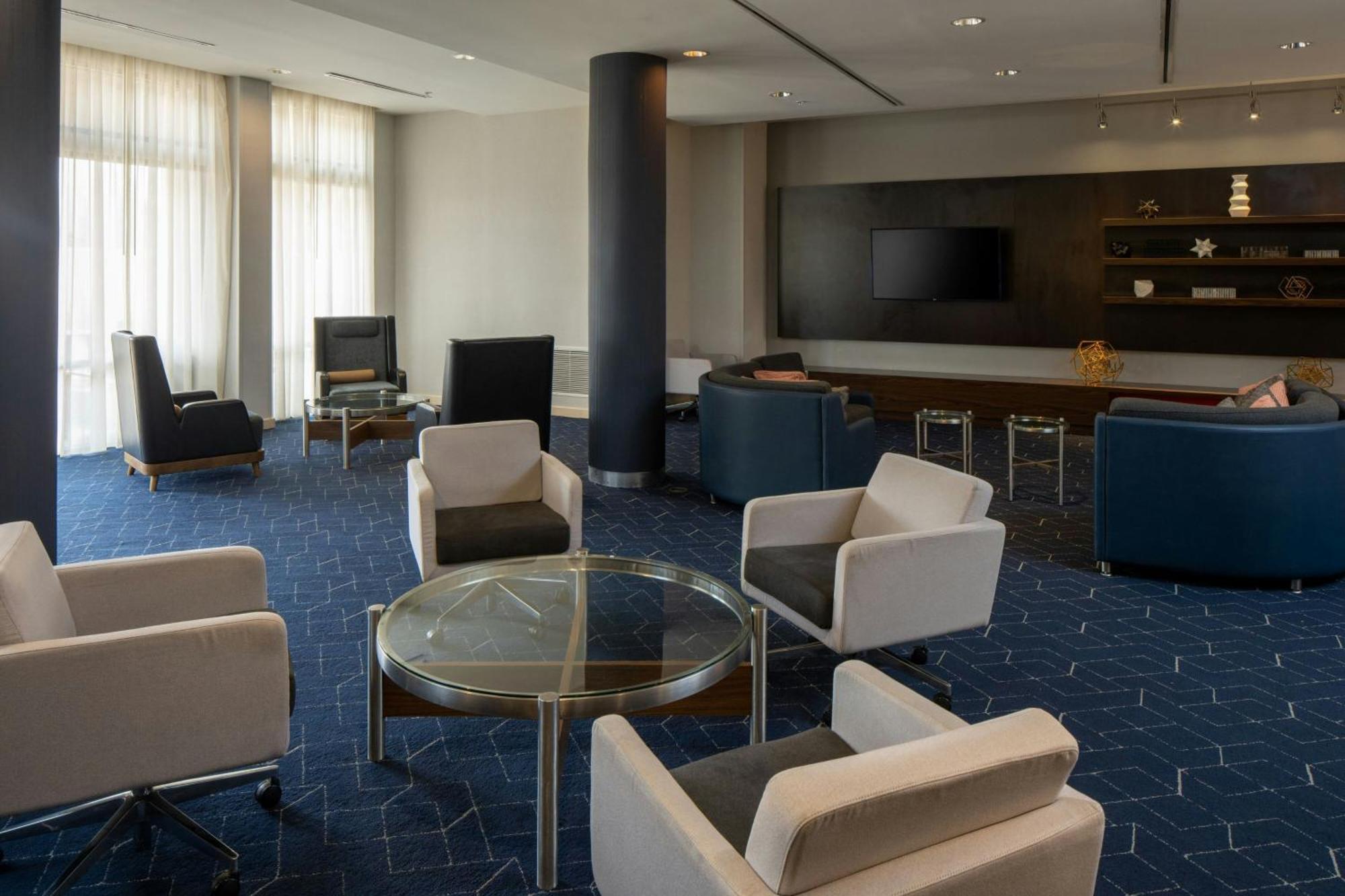 Courtyard By Marriott Jackson Airport/Pearl Hotel Bagian luar foto